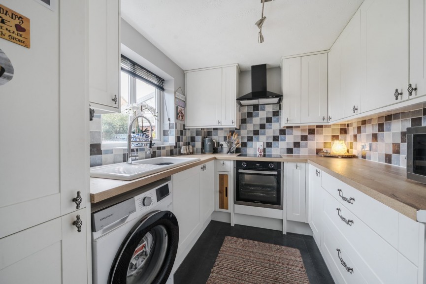 3 bedroom House for Sale Sullivan Close, Shefford, Bedfordshire