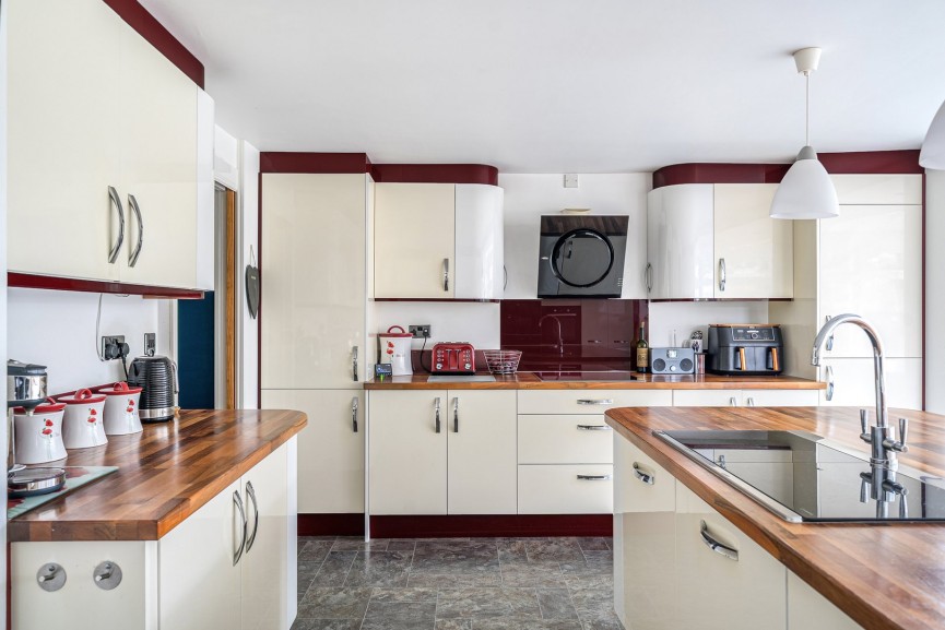 3 bedroom House for Sale The Ridgeway, Flitwick, Bedfordshire