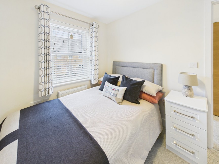 3 bedroom House for Sale Kennett Drive, Biggleswade, Bedfordshire