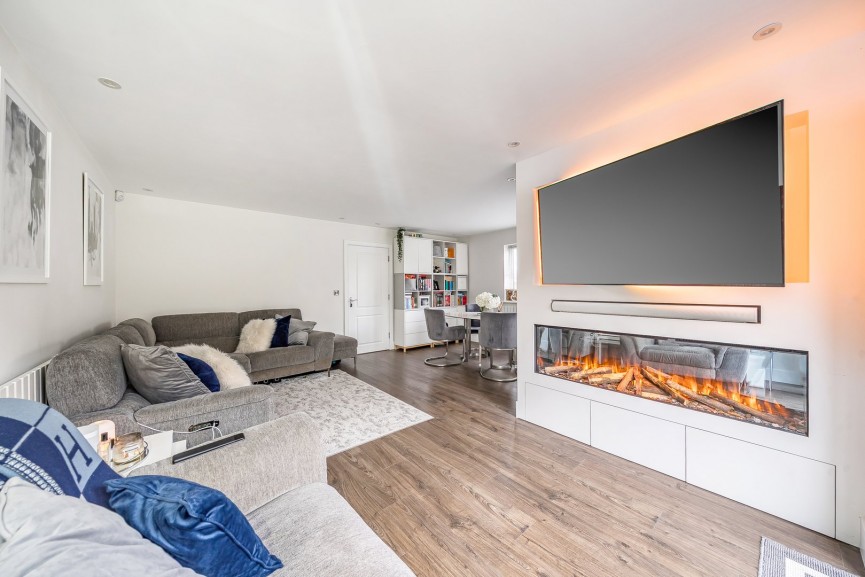 5 bedroom House for Sale Boundary Close, Henlow, Bedfordshire