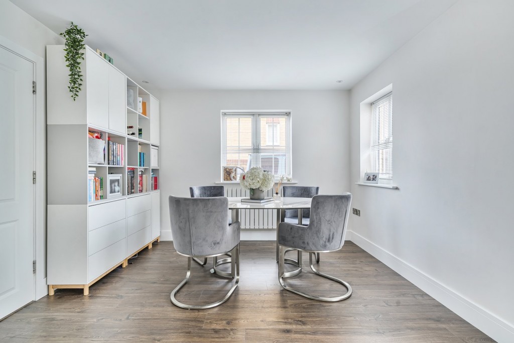 Boundary Close, Henlow, Bedfordshire