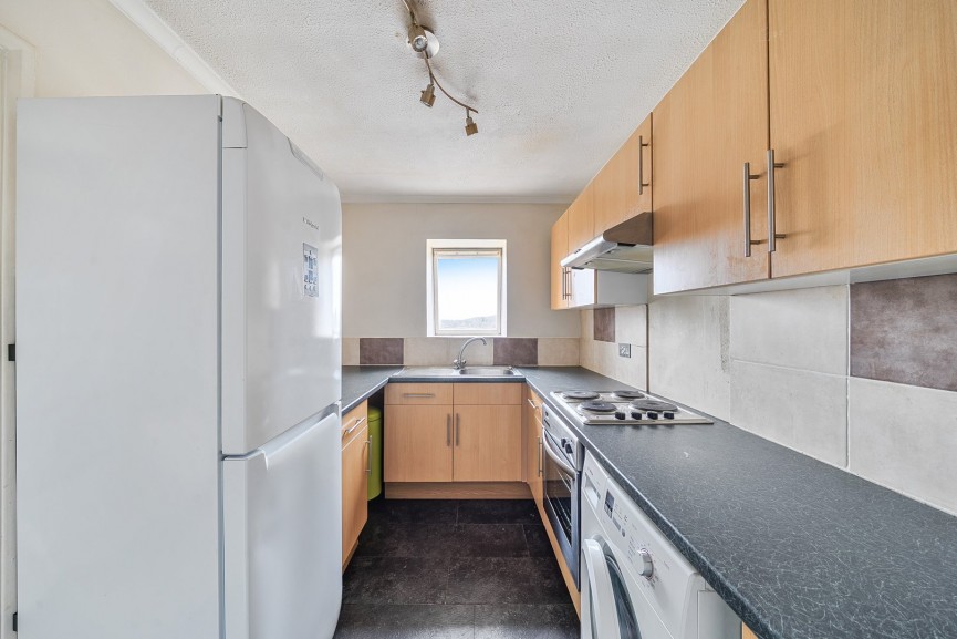 1 bedroom Flat for Sale Grove Court, Arlesey, Bedfordshire