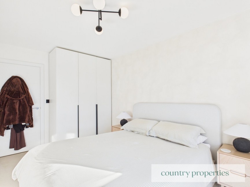 2 bedroom Flat for Sale Bessemer Road, Welwyn Garden City, Hertfordshire