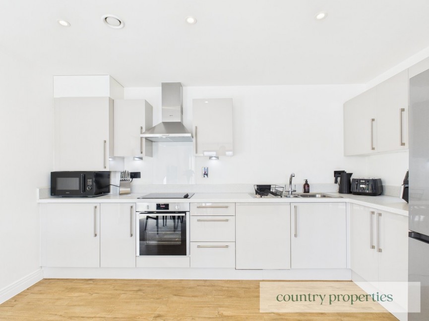 2 bedroom Flat for Sale Bessemer Road, Welwyn Garden City, Hertfordshire