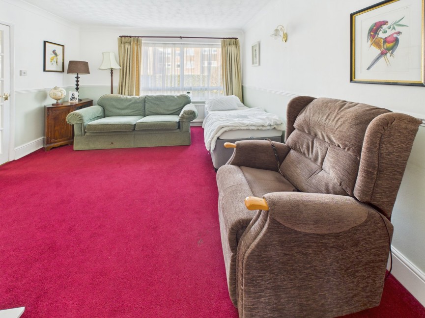 3 bedroom House for Sale Hillcrest, Baldock, Hertfordshire