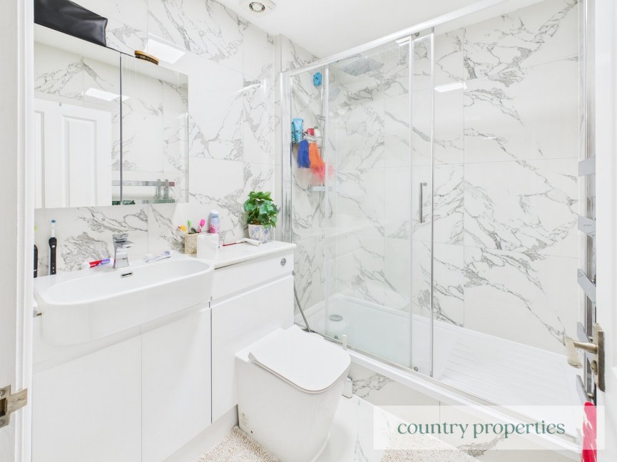 3 bedroom House for Sale Woodhall Lane, WELWYN GARDEN CITY, Hertfordshire