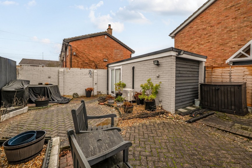 3 bedroom House for Sale Clifton, Shefford, Bedfordshire