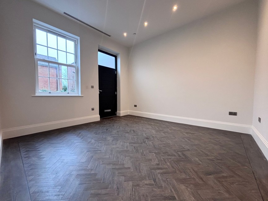 0 bedroom Flat for Letting Station Road, Letchworth Garden City, Hertfordshire