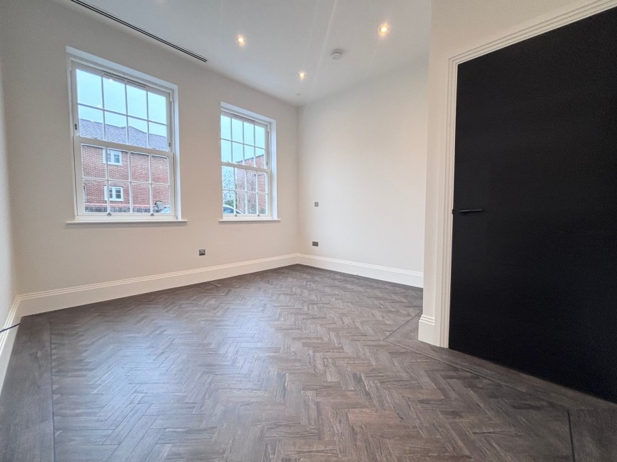 0 bedroom Flat for Letting Station Road, Letchworth Garden City, Hertfordshire