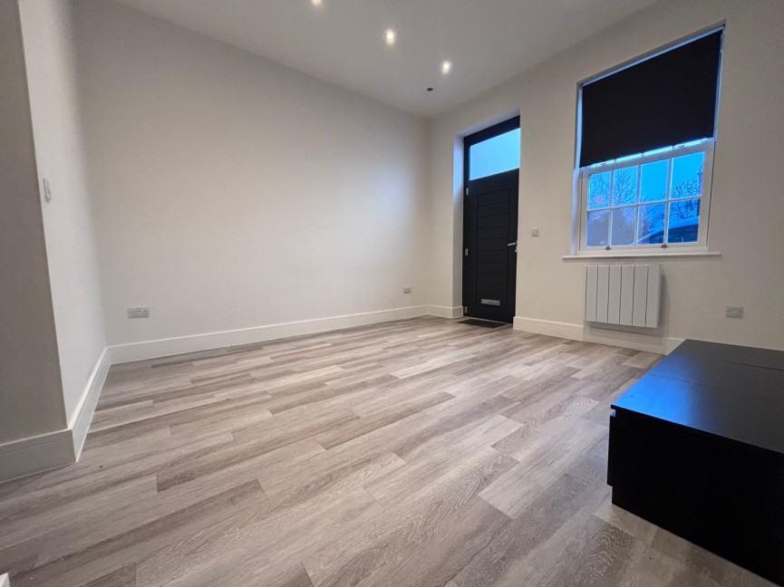 0 bedroom Flat for Letting Station Road, Letchworth Garden City, Hertfordshire
