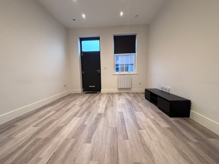 0 bedroom Flat for Letting Station Road, Letchworth Garden City, Hertfordshire