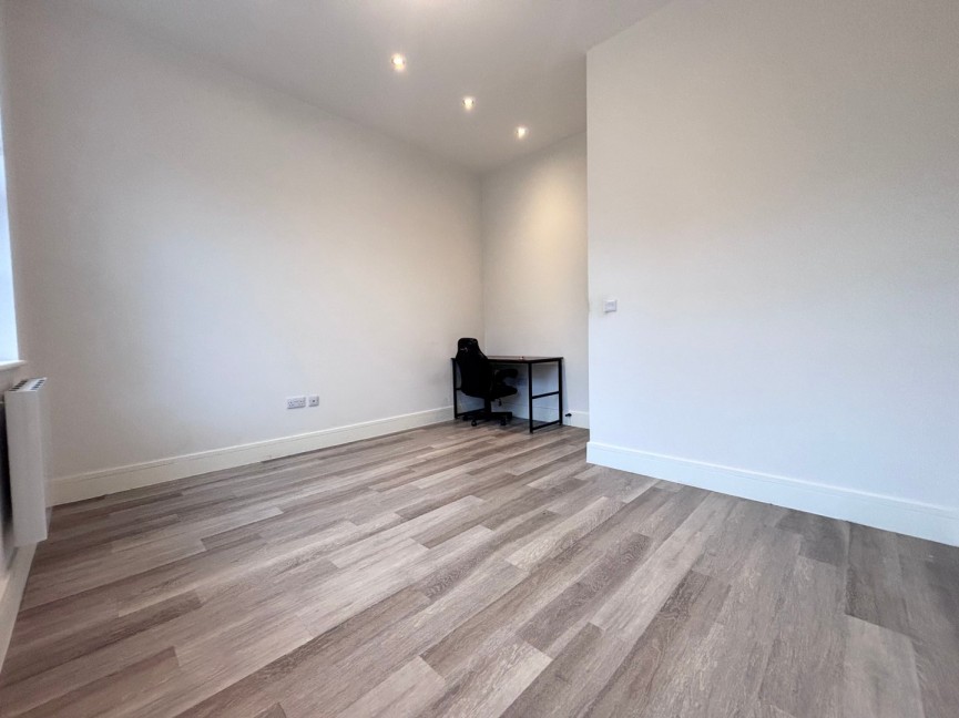 0 bedroom Flat for Letting Station Road, Letchworth Garden City, Hertfordshire