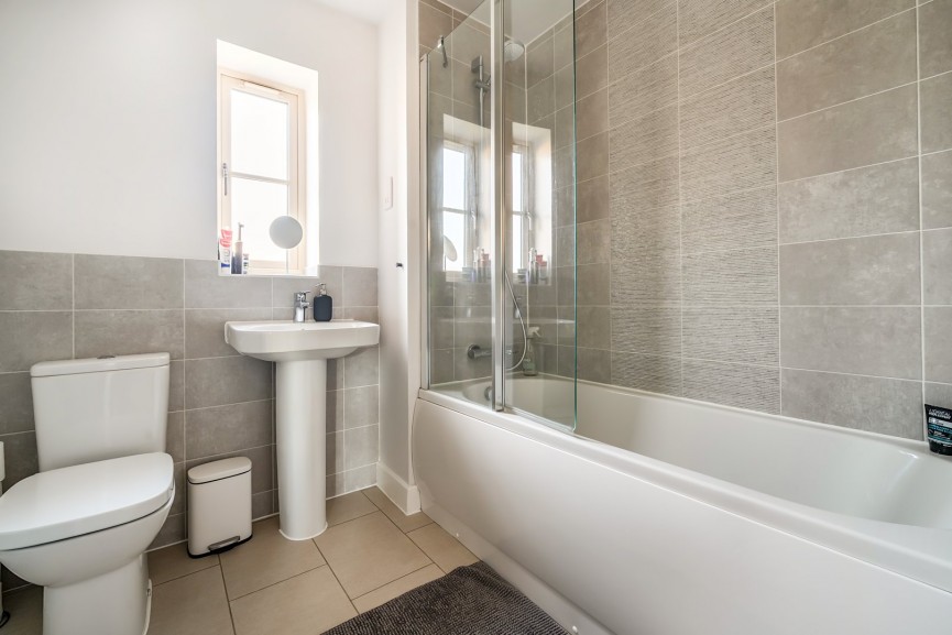 4 bedroom House for Sale Lower Stondon, Henlow, Bedfordshire