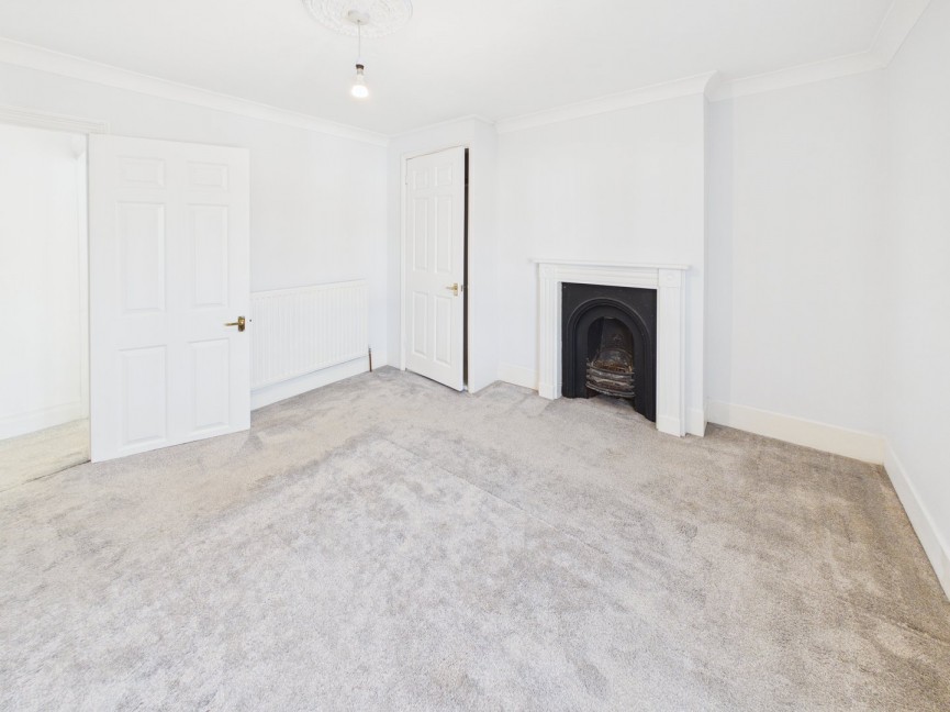 2 bedroom House for Sale Sun Street, Biggleswade, Bedfordshire