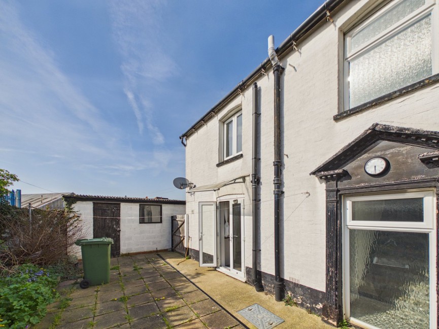 2 bedroom House for Sale Sun Street, Biggleswade, Bedfordshire