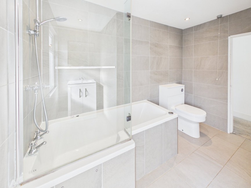 2 bedroom House for Sale Sun Street, Biggleswade, Bedfordshire