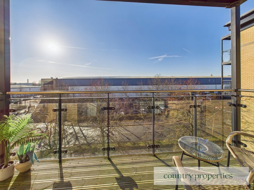 2 bedroom Flat for Sale Bessemer Road, Welwyn Garden City, Hertfordshire