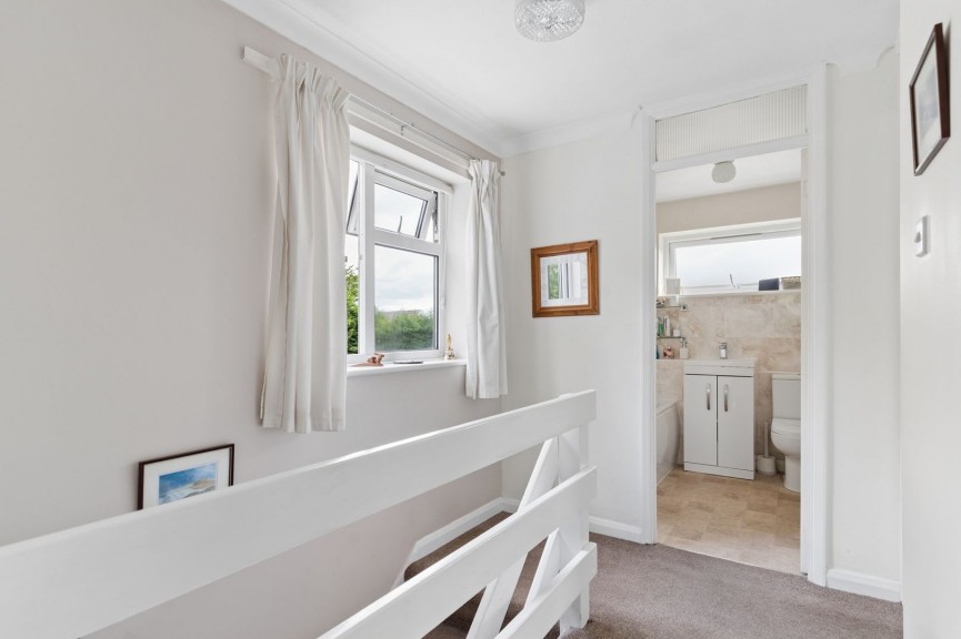 3 bedroom House for Sale Ruskin Lane, Hitchin, Hertfordshire
