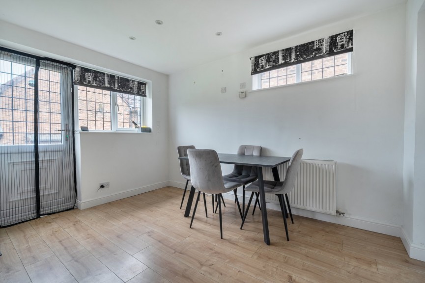 4 bedroom House for Sale Lower Stondon, Henlow, Bedfordshire