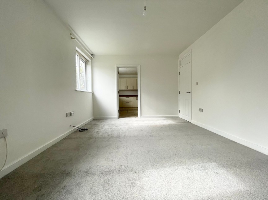 3 bedroom Flat for Letting Kitelands Road, Biggleswade, Bedfordshire