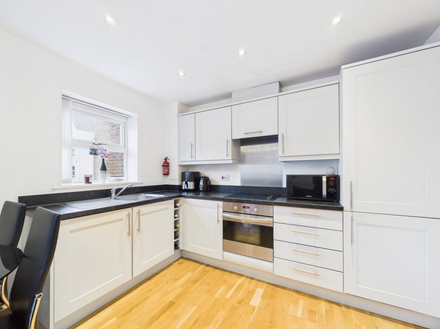 2 bedroom Flat for Sale Walsworth Road, 65 Walsworth Road, HITCHIN, Hertfordshire