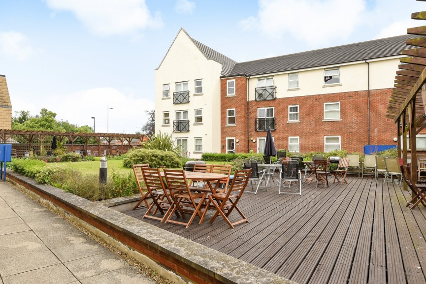 2 bedroom Flat for Sale Walsworth Road, 65 Walsworth Road, HITCHIN, Hertfordshire