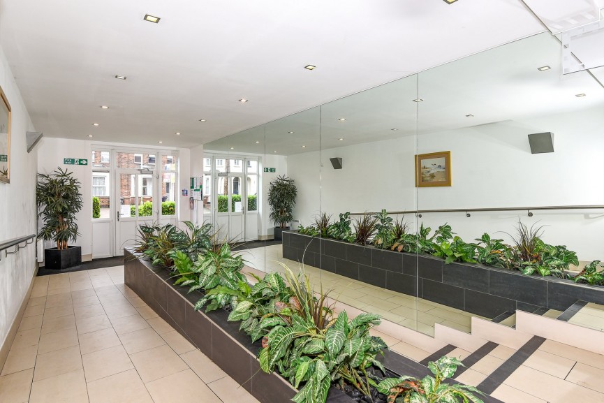 2 bedroom Flat for Sale Walsworth Road, 65 Walsworth Road, HITCHIN, Hertfordshire