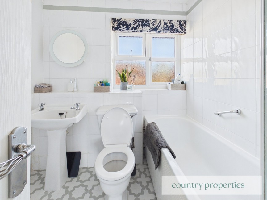 1 bedroom Flat for Sale Lincoln Close, Welwyn Garden City, Hertfordshire