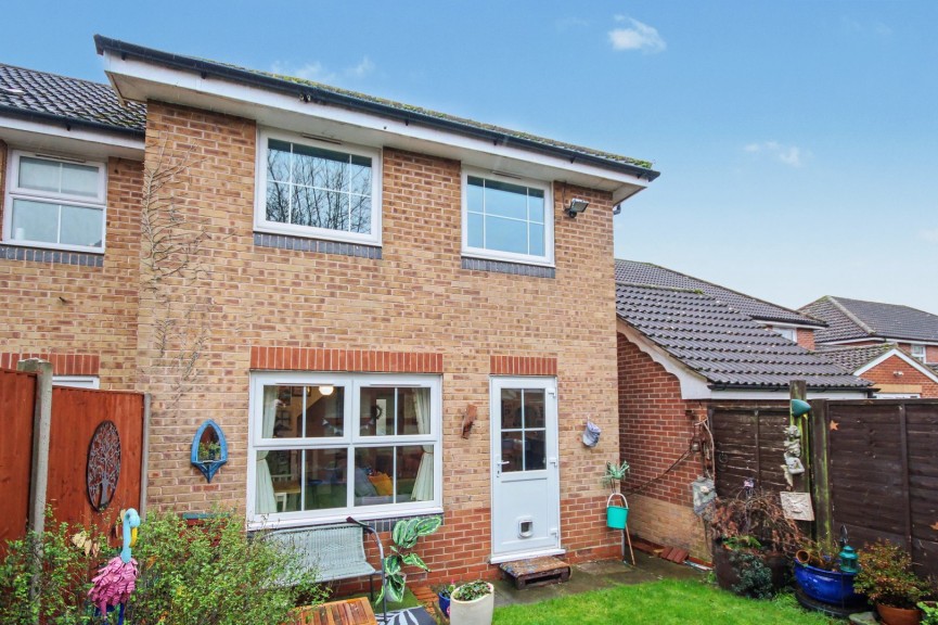 3 bedroom House for Sale Kristiansand Way, Letchworth Garden City, Hertfordshire