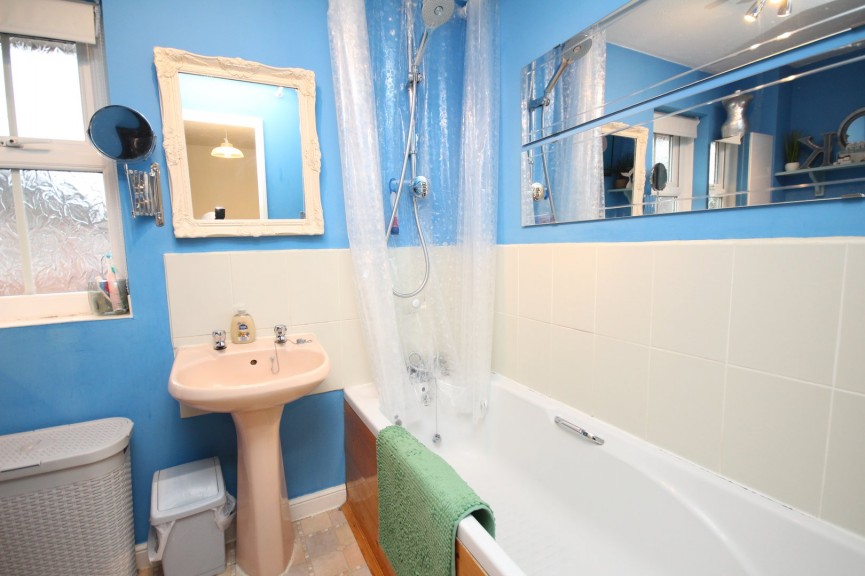 3 bedroom House for Sale Kristiansand Way, Letchworth Garden City, Hertfordshire