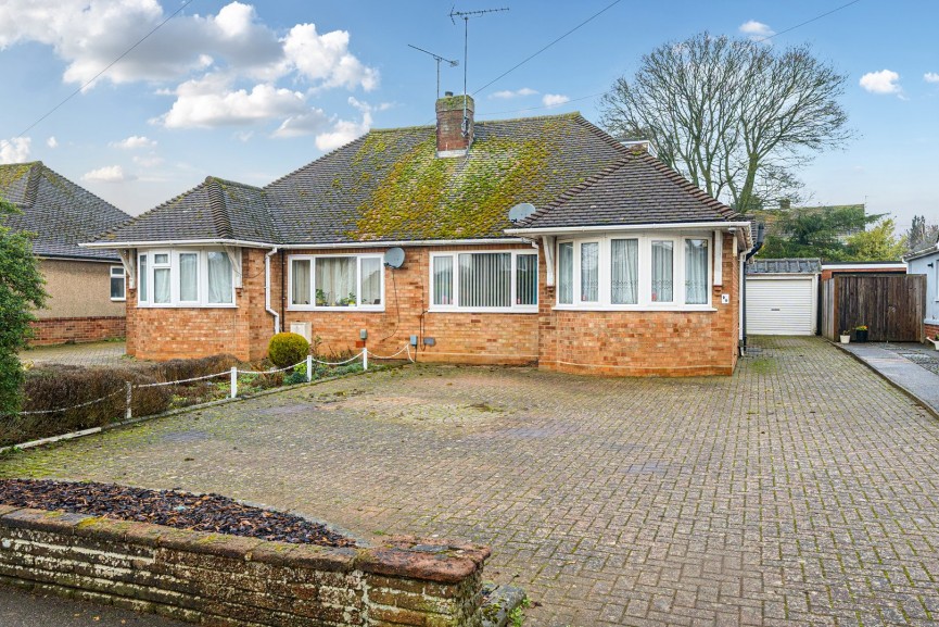3 bedroom House for Sale Chapel Close, Toddington, Bedfordshire