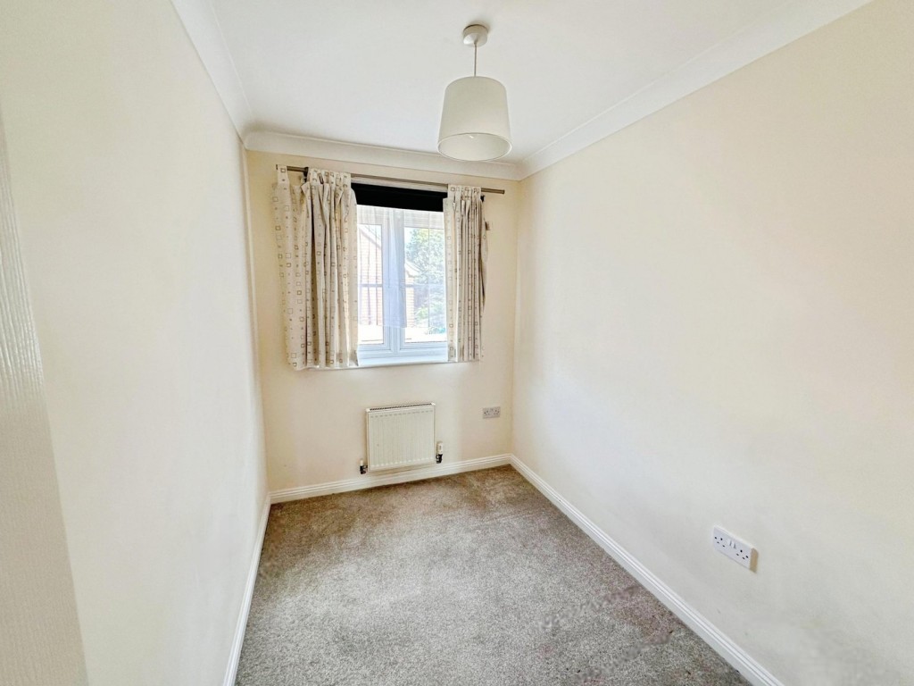 Thistle Drive, Hatfield, Herts