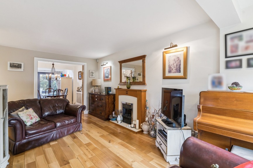 3 bedroom House for Sale Halsey Drive, Hitchin, Hertfordshire