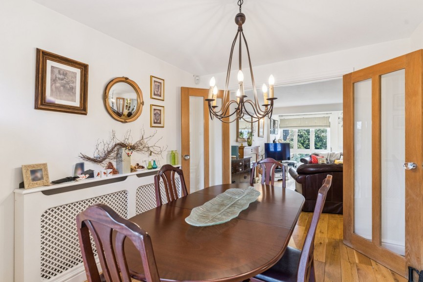 3 bedroom House for Sale Halsey Drive, Hitchin, Hertfordshire