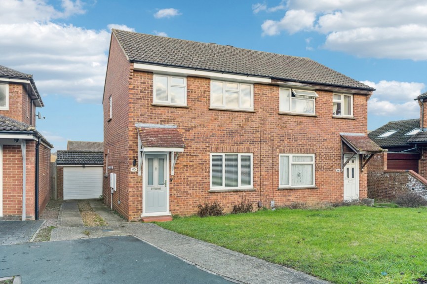 3 bedroom House for Sale Browning Drive, Hitchin, Hertfordshire