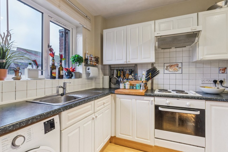 2 bedroom Flat for Sale Whitwell, Hitchin, Hertfordshire