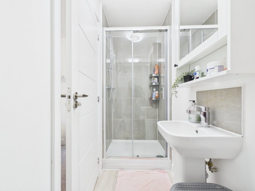 2 bedroom House for Sale Royston