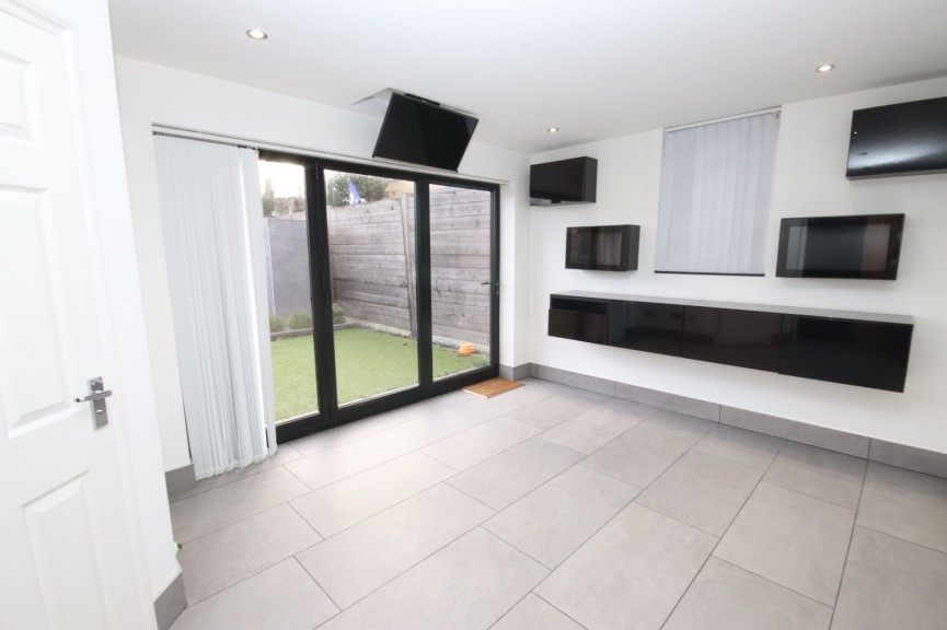 3 bedroom House for Letting High Street, Westoning, Beds