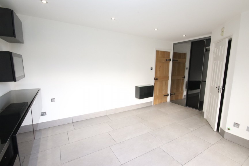 3 bedroom House for Letting High Street, Westoning, Beds