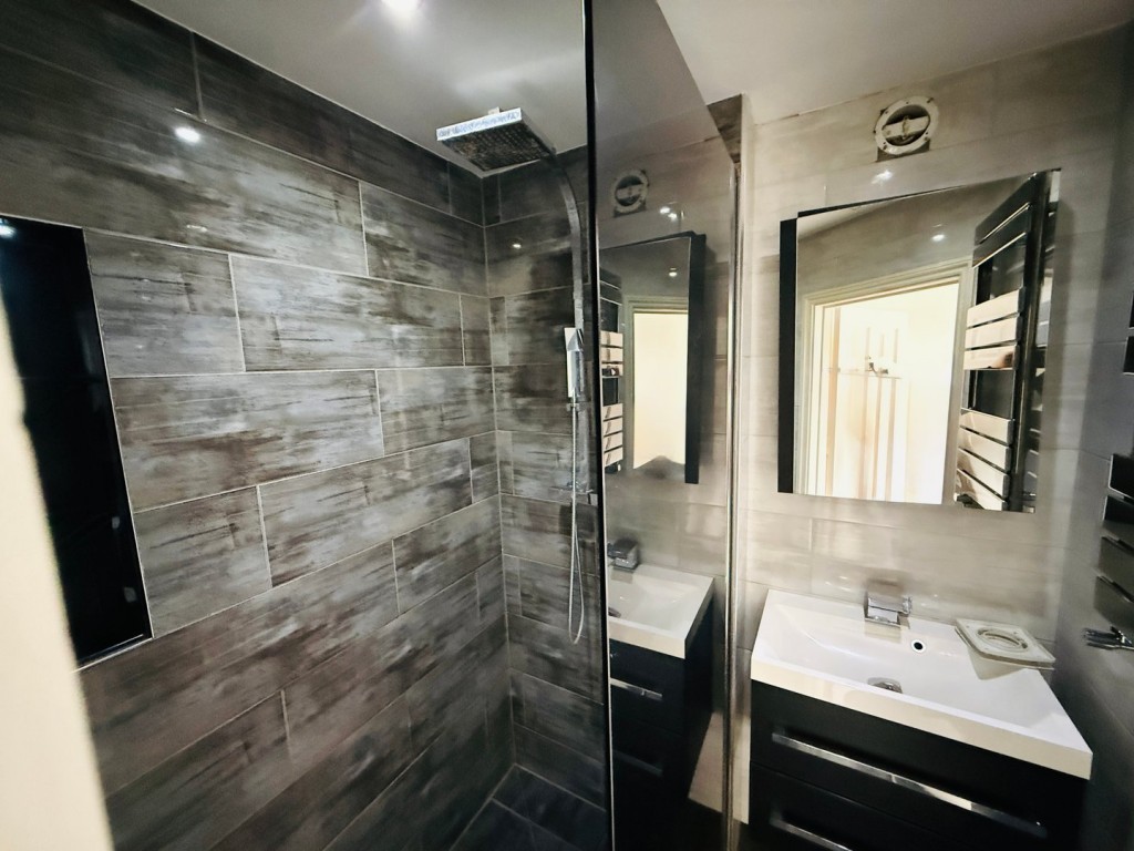 High Street, Westoning, Beds