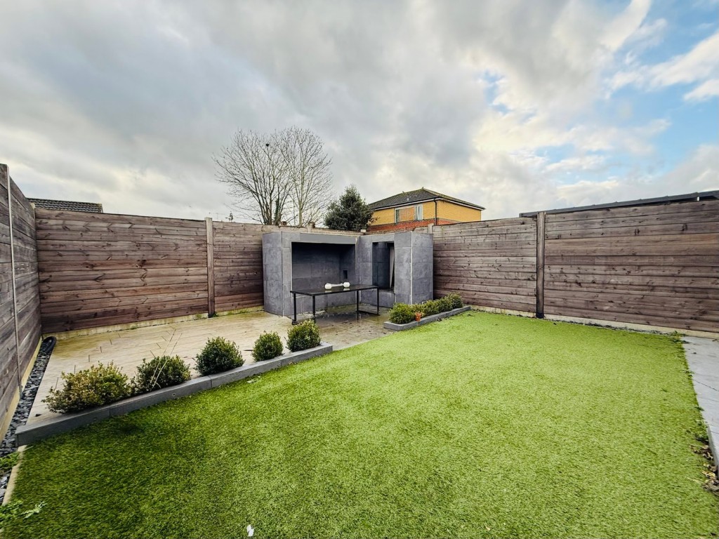 High Street, Westoning, Beds