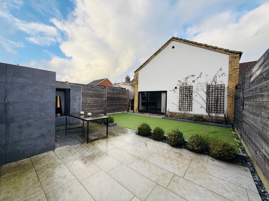 3 bedroom House for Letting High Street, Westoning, Beds