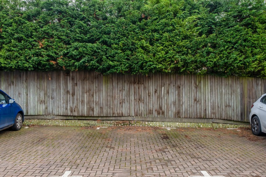 1 bedroom Flat for Sale River View, Shefford, Bedfordshire