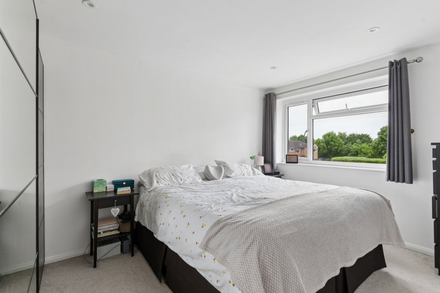 3 bedroom House for Sale Halsey Drive, Hitchin, Hertfordshire