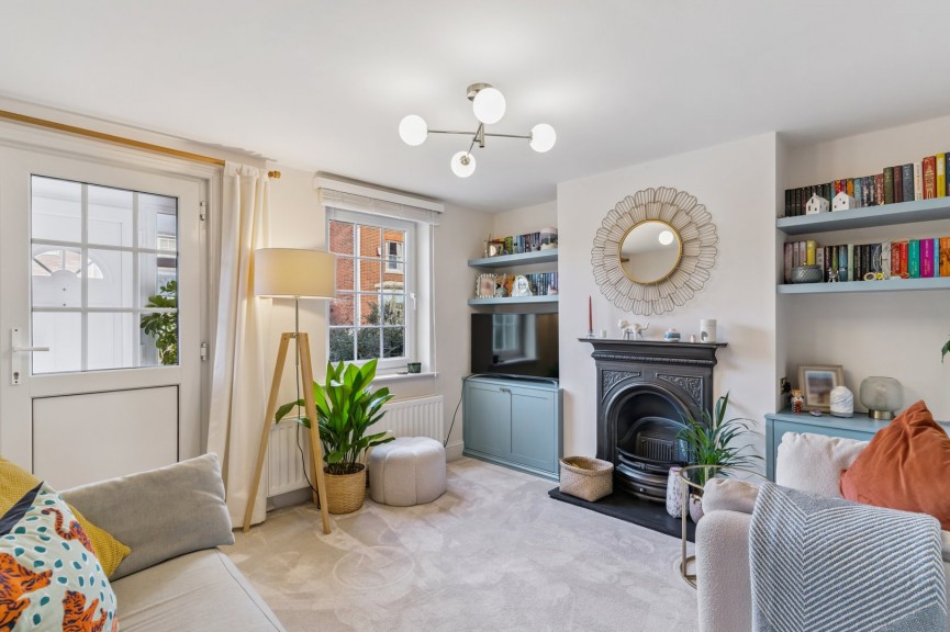 2 bedroom House for Sale Trevor Road, Hitchin, Hertfordshire