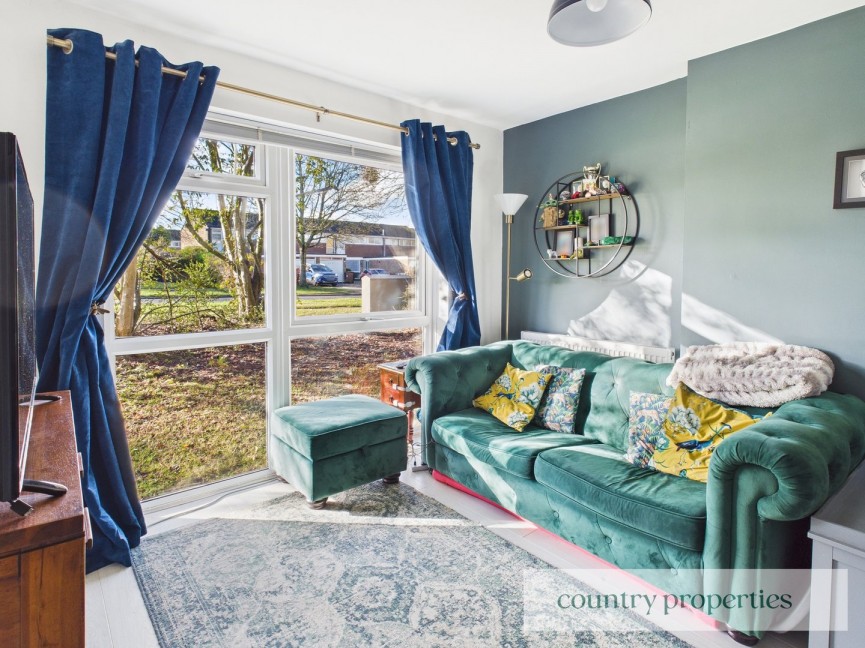 2 bedroom Flat for Sale Hedgebrooms, Welwyn Garden City, Hertfordshire