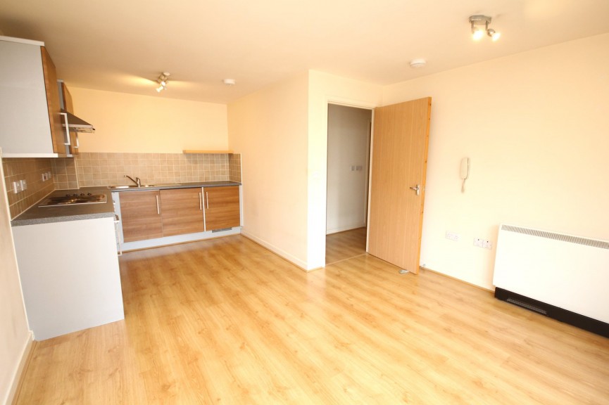 2 bedroom Flat for Sale Birds Hill, Letchworth Garden City, Hertfordshire