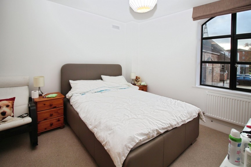 2 bedroom Flat for Letting Salisbury Square, Hatfield, Hertfordshire