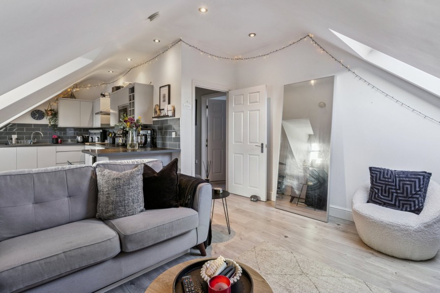 2 bedroom Flat for Sale Bancroft, Hitchin, Hertfordshire