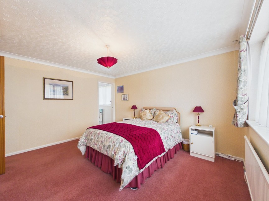 4 bedroom House for Sale Station Road, Steeple Morden, Hertfordshire